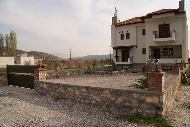 Guesthouse 4 Seasons Arnissa Екстер'єр фото